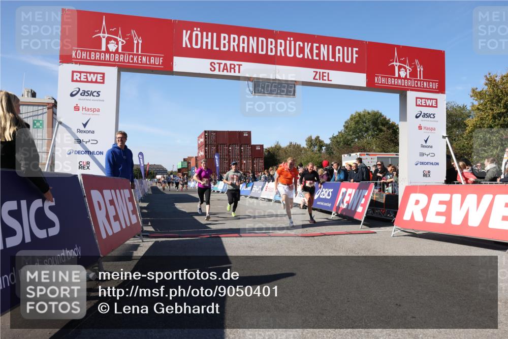 03.10.2025 - Köhlbrandbrückenlauf Lena Gebhardt http://msf.ph/oto/9050401 03.10.2025 13:05:33 Ziel 4011, 4062, 4161, 4278, 4384, 4584, 5468, 6281 meine-sportfotos.de