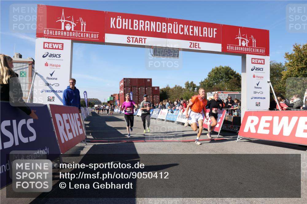 03.10.2025 - Köhlbrandbrückenlauf Lena Gebhardt http://msf.ph/oto/9050412 03.10.2025 13:05:34 Ziel 4011, 4062, 4161, 4278, 4384, 4584, 5468, 6281 meine-sportfotos.de