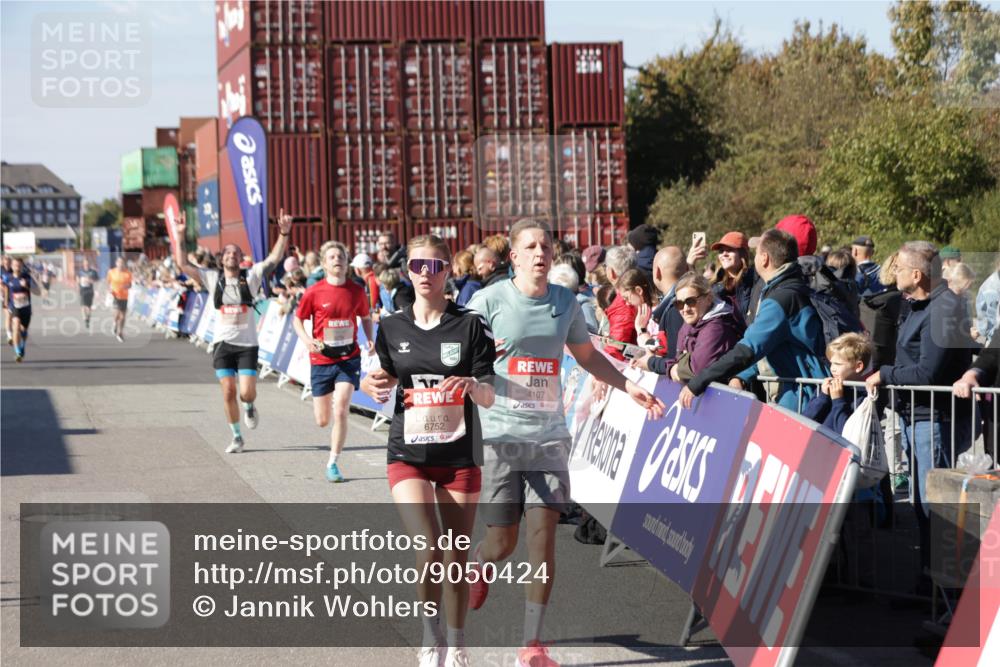 03.10.2025 - Köhlbrandbrückenlauf Jannik Wohlers http://msf.ph/oto/9050424 03.10.2025 13:08:07 Ziel 4107, 4184, 4357, 4395, 4409, 5959, 6022, 6348, 6635, 6752, 6774, 6824 meine-sportfotos.de