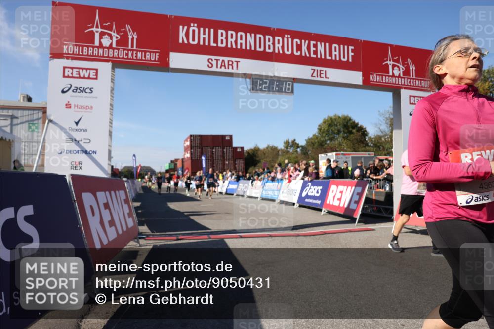 03.10.2025 - Köhlbrandbrückenlauf Lena Gebhardt http://msf.ph/oto/9050431 03.10.2025 13:21:19 Ziel 4363, 4379, 4393, 4601, 4838, 4846, 5265, 5450, 5506, 5618, 5725, 5746, 5873, 5878, 5882, 5883, 6040, 6221, 6262, 6602, 6675, 6676, 6679, 6802 meine-sportfotos.de
