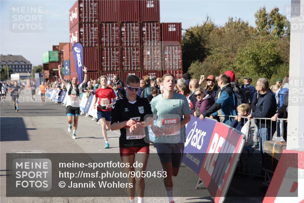 03.10.2025 - Köhlbrandbrückenlauf Jannik Wohlers http://msf.ph/oto/9050453 03.10.2025 13:08:07 Ziel 4107, 4184, 4357, 4395, 4409, 5959, 6022, 6348, 6635, 6752, 6774, 6824 meine-sportfotos.de