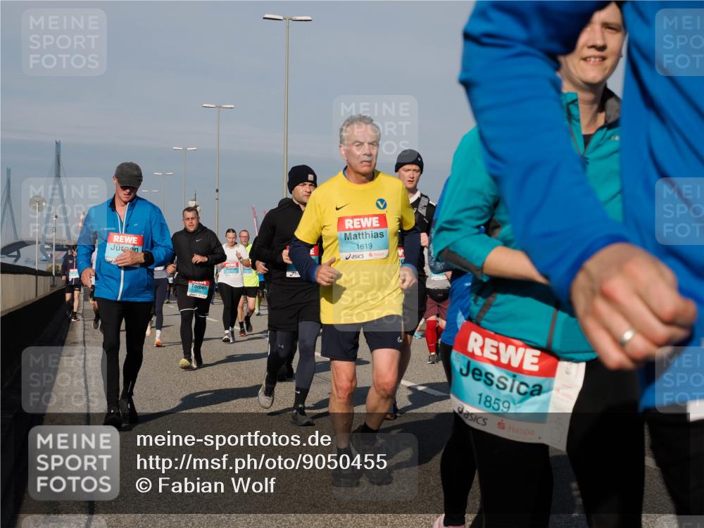 03.10.2025 - Köhlbrandbrückenlauf Fabian Wolf http://msf.ph/oto/9050455 03.10.2025 10:01:22 Position 3 1619, 1859 meine-sportfotos.de