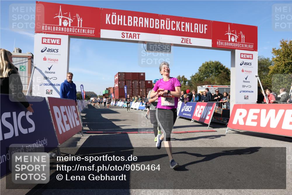 03.10.2025 - Köhlbrandbrückenlauf Lena Gebhardt http://msf.ph/oto/9050464 03.10.2025 13:05:35 Ziel 4011, 4062, 4161, 4278, 4384, 4584, 5468, 6281, 6786, 6787 meine-sportfotos.de