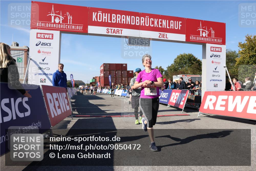 03.10.2025 - Köhlbrandbrückenlauf Lena Gebhardt http://msf.ph/oto/9050472 03.10.2025 13:05:35 Ziel 4011, 4062, 4161, 4278, 4384, 4584, 5468, 6281, 6786, 6787 meine-sportfotos.de