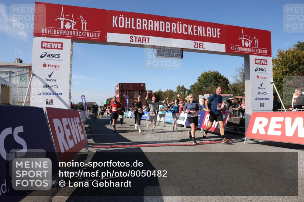 03.10.2025 - Köhlbrandbrückenlauf Lena Gebhardt http://msf.ph/oto/9050482 03.10.2025 13:21:23 Ziel 4363, 4379, 4601, 4838, 4846, 4917, 5450, 5483, 5506, 5725, 5873, 6040, 6221, 6262, 6602, 6675, 6676, 6679, 6802 meine-sportfotos.de