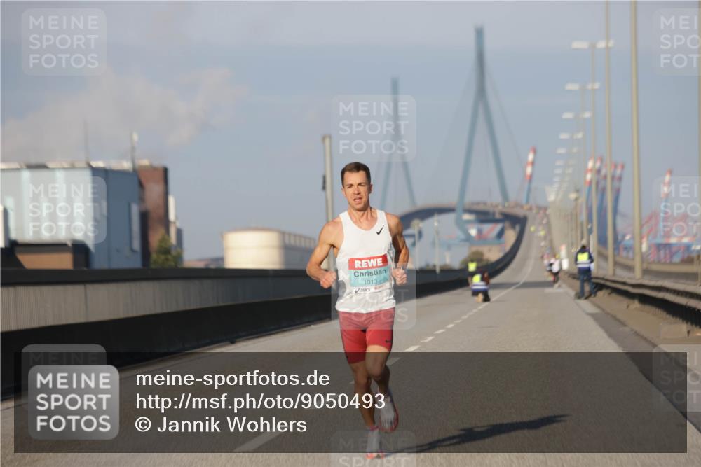 03.10.2025 - Köhlbrandbrückenlauf Jannik Wohlers http://msf.ph/oto/9050493 03.10.2025 09:36:04 Position 3 1013 meine-sportfotos.de
