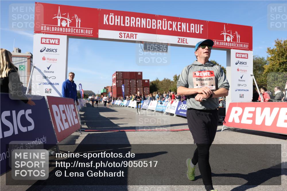 03.10.2025 - Köhlbrandbrückenlauf Lena Gebhardt http://msf.ph/oto/9050517 03.10.2025 13:05:36 Ziel 4011, 4062, 4161, 4278, 4296, 4332, 4384, 4584, 5468, 5676, 6281, 6786, 6787 meine-sportfotos.de