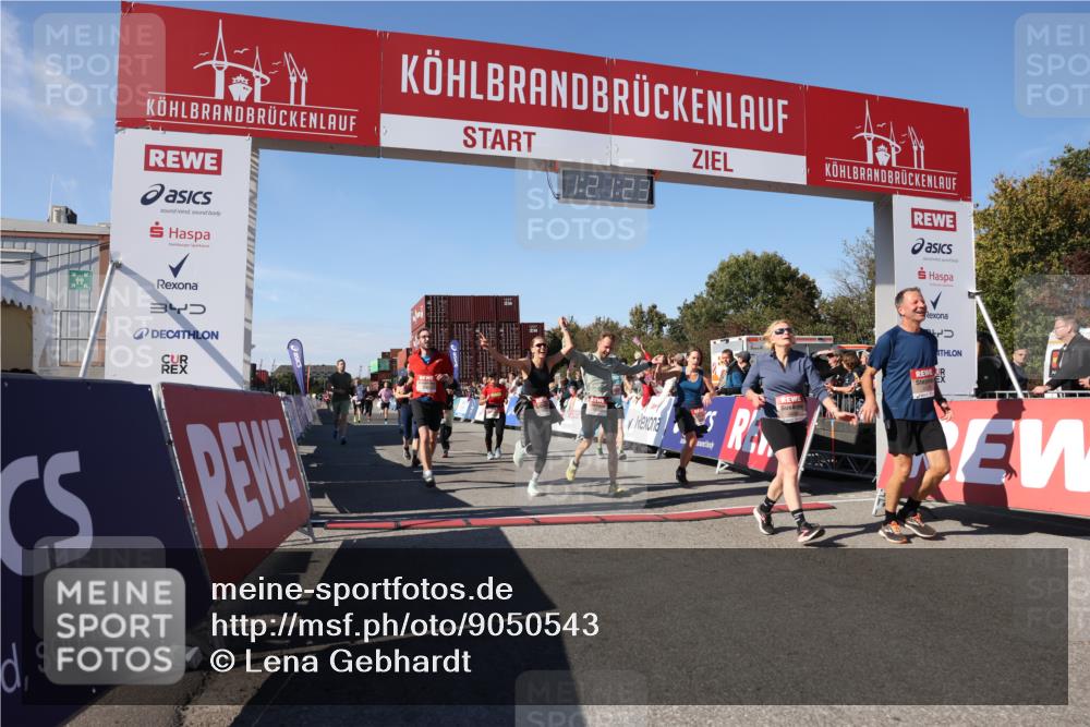 03.10.2025 - Köhlbrandbrückenlauf Lena Gebhardt http://msf.ph/oto/9050543 03.10.2025 13:21:24 Ziel 4363, 4379, 4601, 4838, 4917, 5483, 5506, 5725, 5871, 5873, 6040, 6221, 6675, 6676, 6679, 6802 meine-sportfotos.de