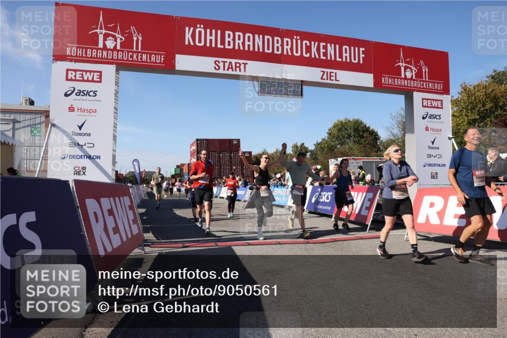 03.10.2025 - Köhlbrandbrückenlauf Lena Gebhardt http://msf.ph/oto/9050561 03.10.2025 13:21:24 Ziel 4363, 4379, 4601, 4838, 4917, 5483, 5506, 5725, 5871, 5873, 6040, 6221, 6675, 6676, 6679, 6802 meine-sportfotos.de