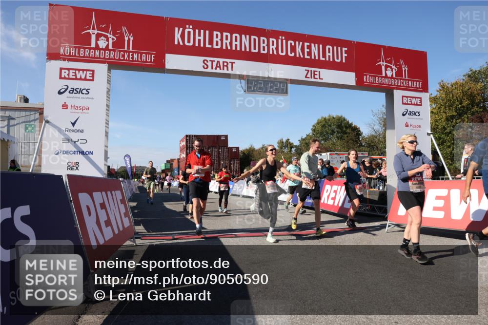 03.10.2025 - Köhlbrandbrückenlauf Lena Gebhardt http://msf.ph/oto/9050590 03.10.2025 13:21:24 Ziel 4363, 4379, 4601, 4838, 4917, 5483, 5506, 5725, 5871, 5873, 6040, 6221, 6675, 6676, 6679, 6802 meine-sportfotos.de