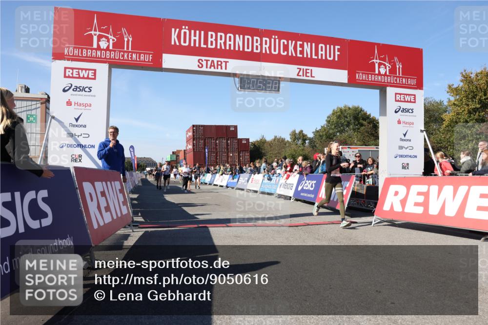 03.10.2025 - Köhlbrandbrückenlauf Lena Gebhardt http://msf.ph/oto/9050616 03.10.2025 13:05:38 Ziel 4011, 4062, 4161, 4278, 4296, 4332, 4384, 5468, 5676, 6281, 6786, 6787 meine-sportfotos.de