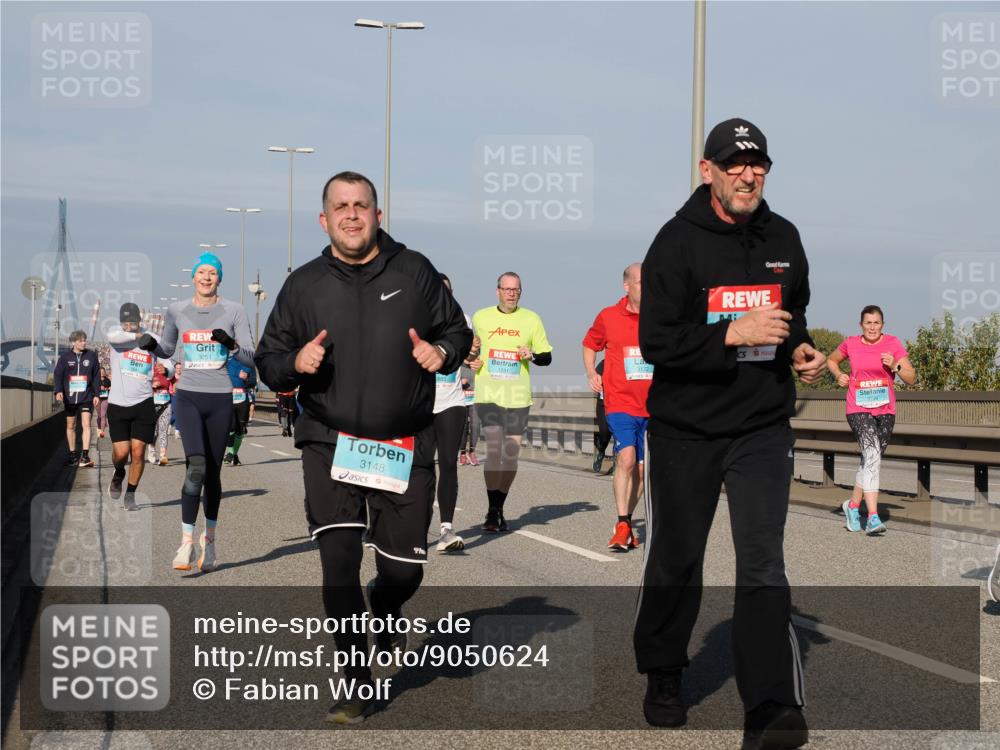 03.10.2025 - Köhlbrandbrückenlauf Fabian Wolf http://msf.ph/oto/9050624 03.10.2025 10:01:26 Position 3 3051, 3148, 3172, 3239 meine-sportfotos.de