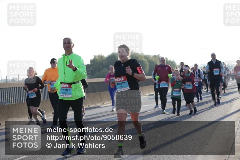 03.10.2025 - Köhlbrandbrückenlauf Jannik Wohlers http://msf.ph/oto/9050639 03.10.2025 09:18:51 Position 3 1843, 1649 meine-sportfotos.de