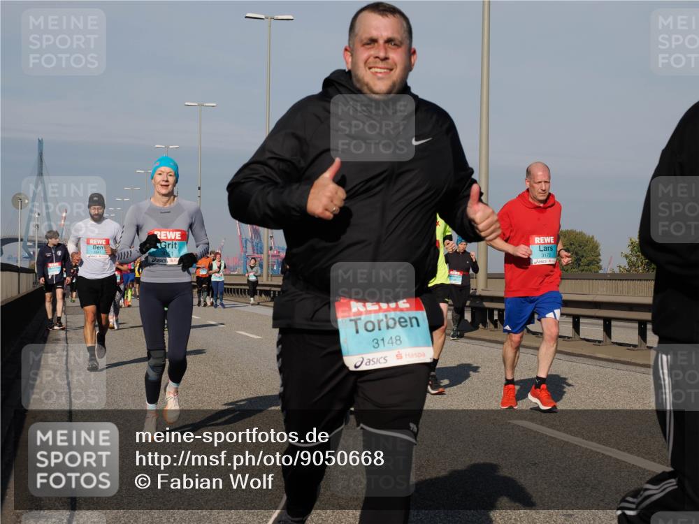 03.10.2025 - Köhlbrandbrückenlauf Fabian Wolf http://msf.ph/oto/9050668 03.10.2025 10:01:27 Position 3 3148, 3172 meine-sportfotos.de
