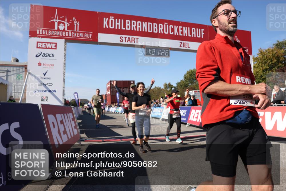 03.10.2025 - Köhlbrandbrückenlauf Lena Gebhardt http://msf.ph/oto/9050682 03.10.2025 13:21:26 Ziel 4363, 4367, 4379, 4838, 4917, 5149, 5483, 5506, 5725, 5871, 5873, 6040, 6132, 6221, 6675, 6676, 6679, 6802 meine-sportfotos.de