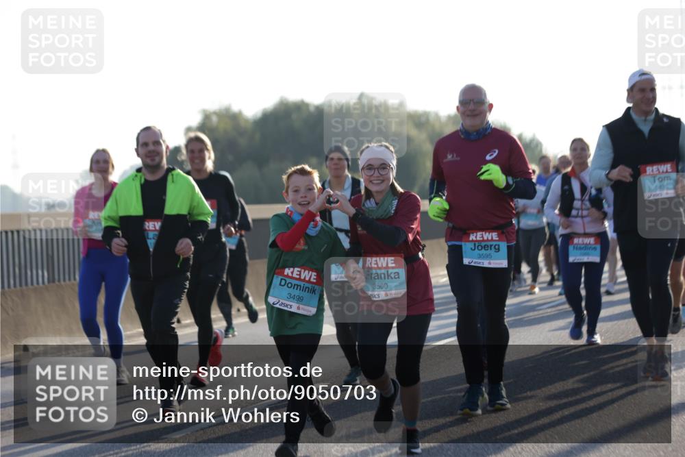 03.10.2025 - Köhlbrandbrückenlauf Jannik Wohlers http://msf.ph/oto/9050703 03.10.2025 09:18:52 Position 3 3499, 3500, 3595, 3435 meine-sportfotos.de