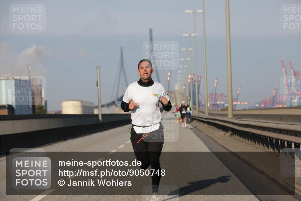 03.10.2025 - Köhlbrandbrückenlauf Jannik Wohlers http://msf.ph/oto/9050748 03.10.2025 09:36:41 Position 3  meine-sportfotos.de