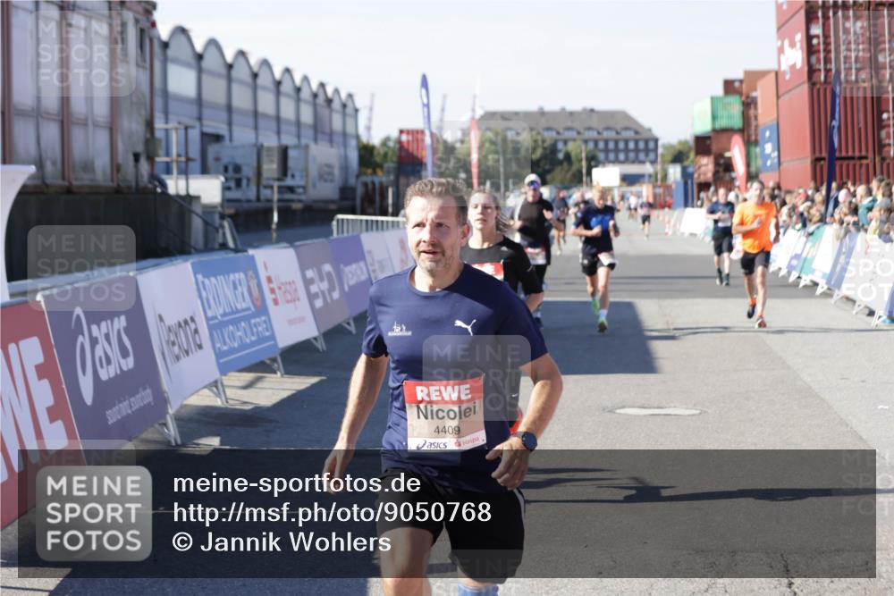 03.10.2025 - Köhlbrandbrückenlauf Jannik Wohlers http://msf.ph/oto/9050768 03.10.2025 13:08:13 Ziel 4107, 4307, 4357, 4409, 4768, 5243, 5994, 6635, 6752, 6774, 6824 meine-sportfotos.de