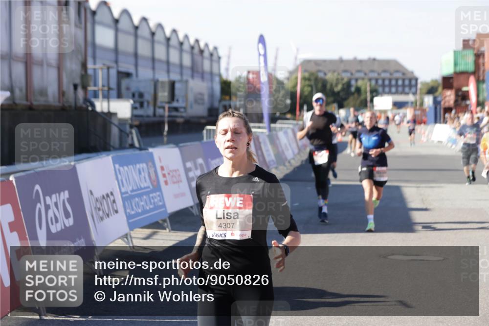 03.10.2025 - Köhlbrandbrückenlauf Jannik Wohlers http://msf.ph/oto/9050826 03.10.2025 13:08:15 Ziel 4107, 4307, 4409, 4768, 5243, 5804, 5994, 6021, 6569, 6635, 6752, 6774, 6824 meine-sportfotos.de