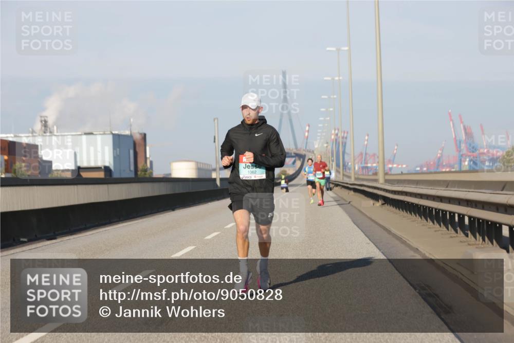 03.10.2025 - Köhlbrandbrückenlauf Jannik Wohlers http://msf.ph/oto/9050828 03.10.2025 09:36:55 Position 3 1062, 24 meine-sportfotos.de