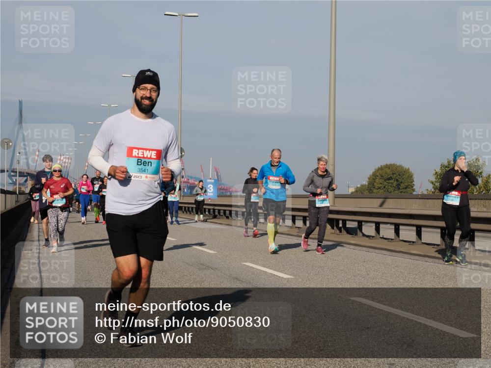 03.10.2025 - Köhlbrandbrückenlauf Fabian Wolf http://msf.ph/oto/9050830 03.10.2025 10:01:30 Position 3 3541, 1538 meine-sportfotos.de