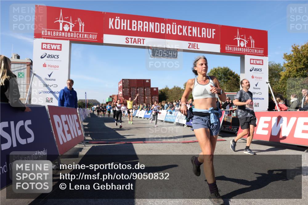 03.10.2025 - Köhlbrandbrückenlauf Lena Gebhardt http://msf.ph/oto/9050832 03.10.2025 13:05:44 Ziel 4066, 4133, 4278, 4290, 4296, 4332, 4335, 4336, 4413, 4467, 4564, 4599, 5468, 5676, 5964, 6281, 6631, 6642, 6786, 6787 meine-sportfotos.de