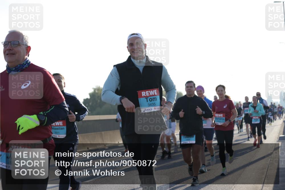 03.10.2025 - Köhlbrandbrückenlauf Jannik Wohlers http://msf.ph/oto/9050872 03.10.2025 09:18:55 Position 3 3595, 1611, 3435, 1492 meine-sportfotos.de