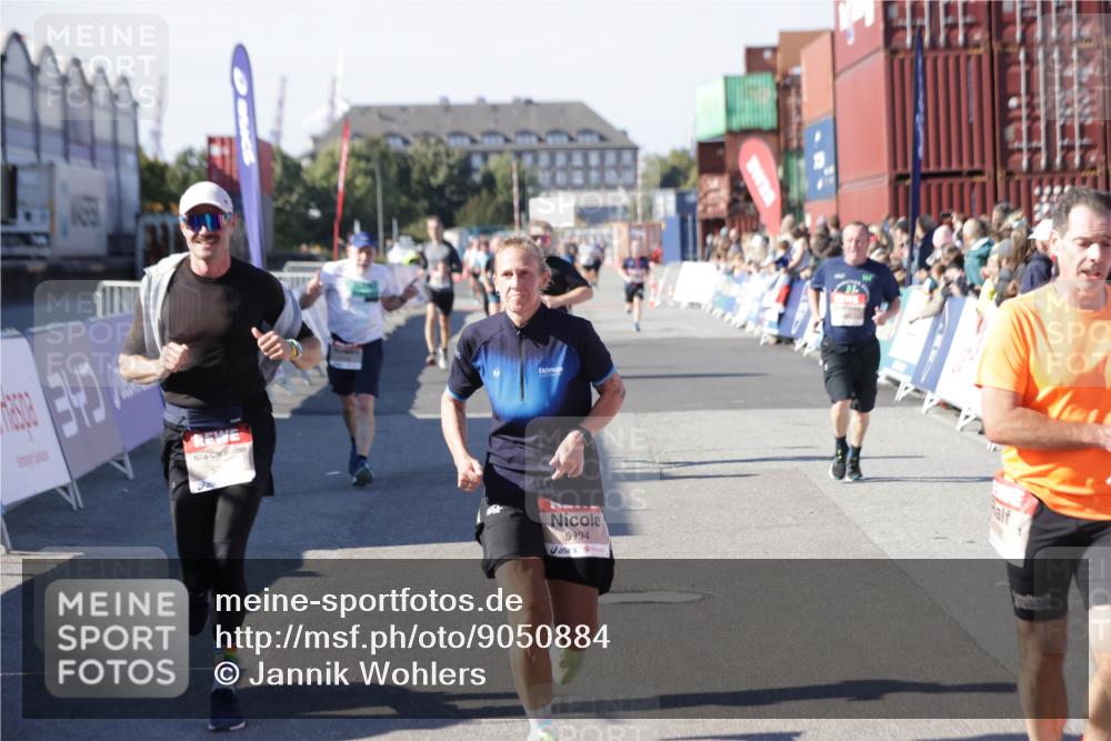 03.10.2025 - Köhlbrandbrückenlauf Jannik Wohlers http://msf.ph/oto/9050884 03.10.2025 13:08:17 Ziel 4107, 4307, 4409, 4768, 5243, 5804, 5994, 6021, 6569, 6752, 6774, 6824 meine-sportfotos.de