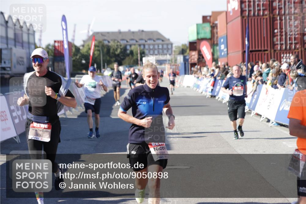 03.10.2025 - Köhlbrandbrückenlauf Jannik Wohlers http://msf.ph/oto/9050898 03.10.2025 13:08:17 Ziel 4107, 4307, 4409, 4768, 5243, 5804, 5994, 6021, 6569, 6752, 6774, 6824 meine-sportfotos.de