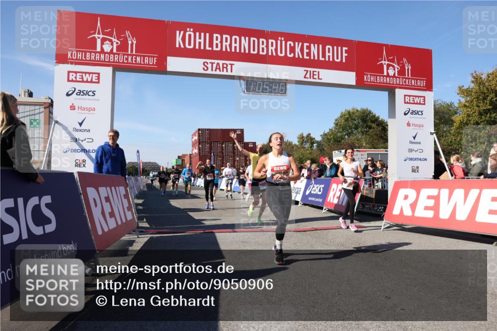 03.10.2025 - Köhlbrandbrückenlauf Lena Gebhardt http://msf.ph/oto/9050906 03.10.2025 13:05:47 Ziel 4066, 4133, 4290, 4296, 4332, 4335, 4336, 4413, 4467, 4564, 4599, 4643, 5676, 5764, 5964, 6281, 6631, 6642, 6786, 6787 meine-sportfotos.de