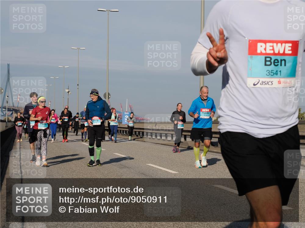 03.10.2025 - Köhlbrandbrückenlauf Fabian Wolf http://msf.ph/oto/9050911 03.10.2025 10:01:32 Position 3 217, 1751, 3676, 3541 meine-sportfotos.de