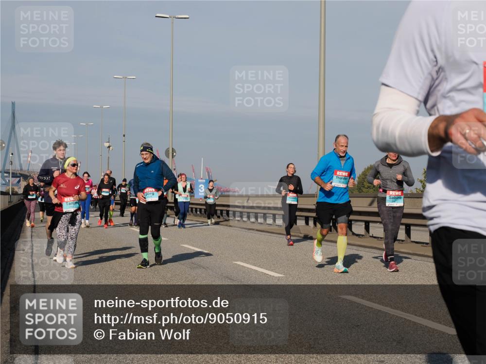 03.10.2025 - Köhlbrandbrückenlauf Fabian Wolf http://msf.ph/oto/9050915 03.10.2025 10:01:32 Position 3 1751, 3676, 2421 meine-sportfotos.de