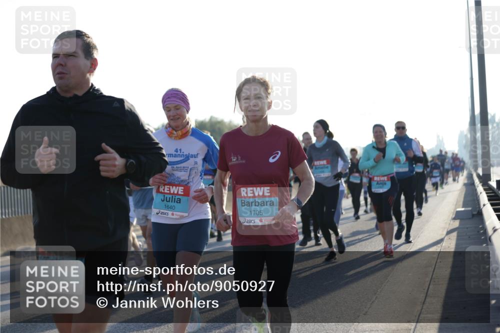 03.10.2025 - Köhlbrandbrückenlauf Jannik Wohlers http://msf.ph/oto/9050927 03.10.2025 09:18:57 Position 3 1492, 41, 1640, 1705 meine-sportfotos.de