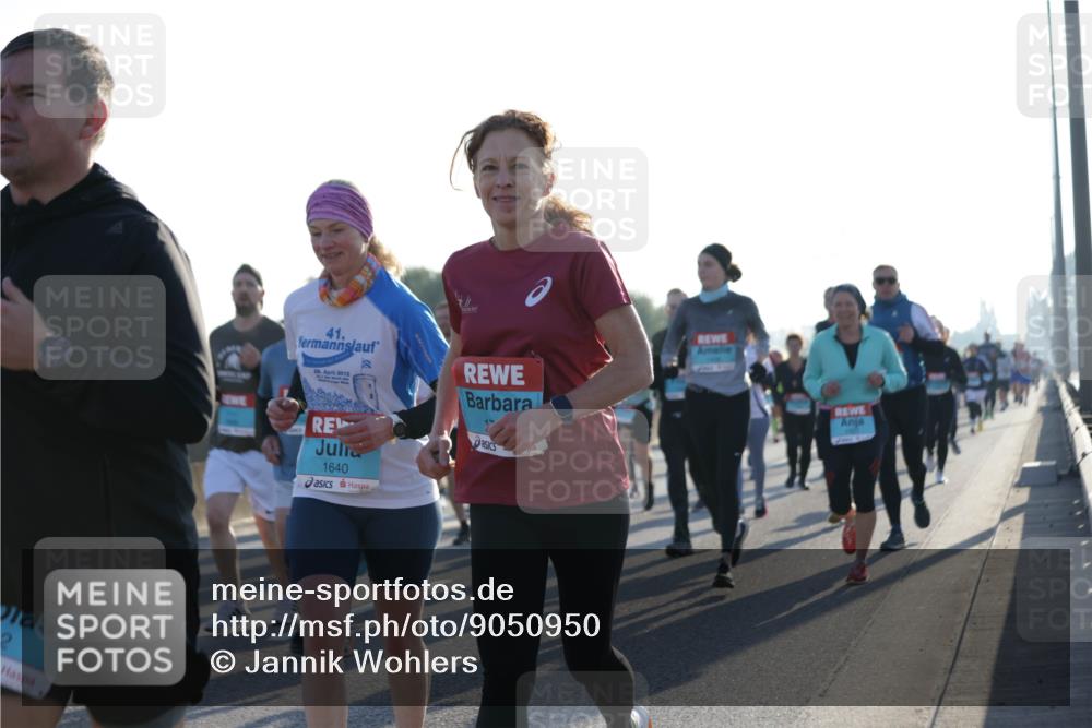03.10.2025 - Köhlbrandbrückenlauf Jannik Wohlers http://msf.ph/oto/9050950 03.10.2025 09:18:57 Position 3 2, 41, 2012, 1640 meine-sportfotos.de
