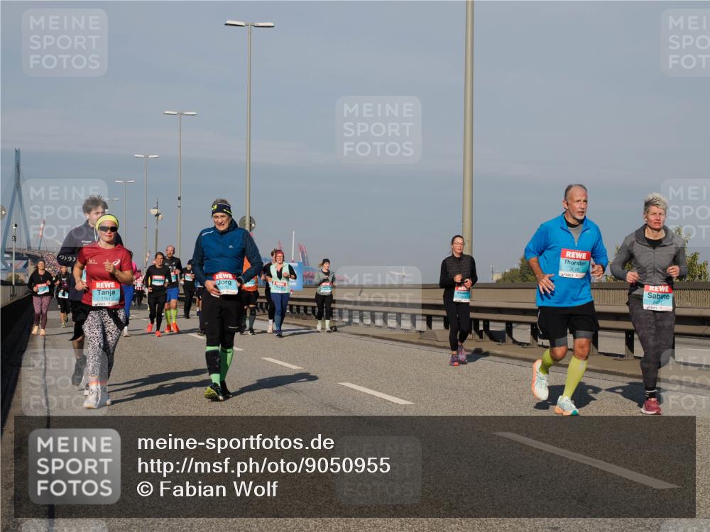03.10.2025 - Köhlbrandbrückenlauf Fabian Wolf http://msf.ph/oto/9050955 03.10.2025 10:01:33 Position 3 1751, 3676, 2421 meine-sportfotos.de