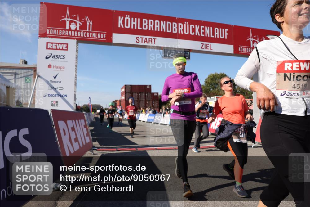 03.10.2025 - Köhlbrandbrückenlauf Lena Gebhardt http://msf.ph/oto/9050967 03.10.2025 13:21:43 Ziel 4064, 4067, 4139, 4519, 4843, 4913, 4979, 5329, 5345, 5458, 5894, 5895, 5901, 5981, 6186, 6662 meine-sportfotos.de