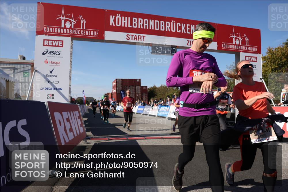 03.10.2025 - Köhlbrandbrückenlauf Lena Gebhardt http://msf.ph/oto/9050974 03.10.2025 13:21:43 Ziel 4064, 4067, 4139, 4519, 4843, 4913, 4979, 5329, 5345, 5458, 5894, 5895, 5901, 5981, 6186, 6662 meine-sportfotos.de