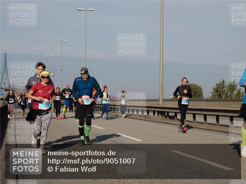 03.10.2025 - Köhlbrandbrückenlauf Fabian Wolf http://msf.ph/oto/9051007 03.10.2025 10:01:34 Position 3 1751, 1576 meine-sportfotos.de