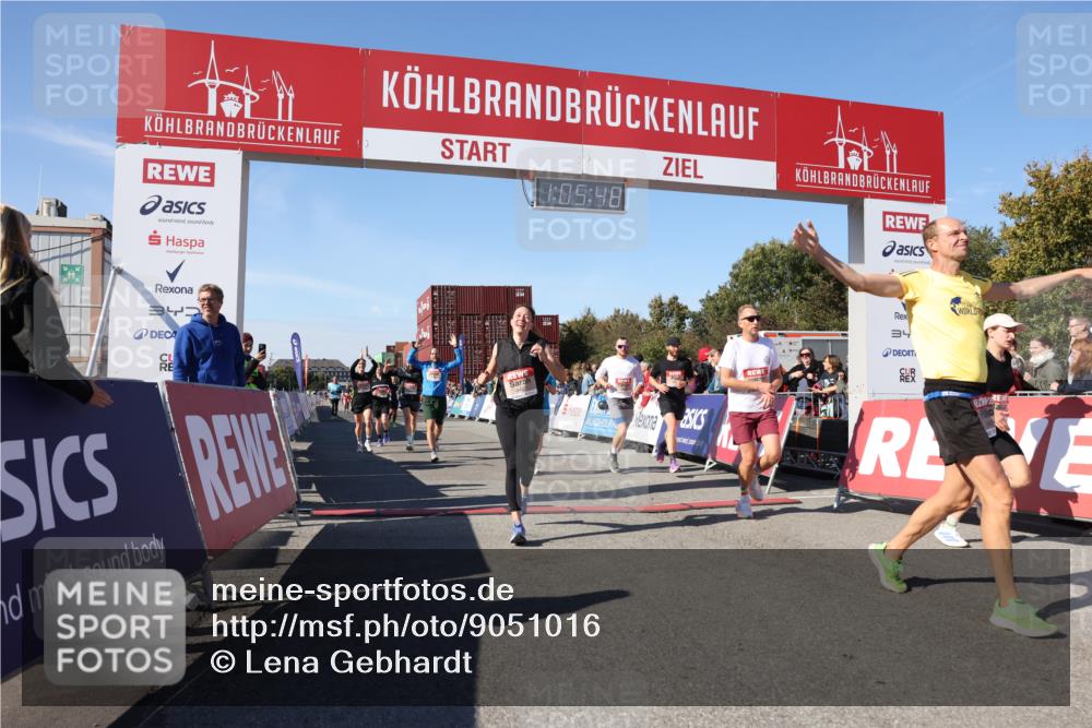 03.10.2025 - Köhlbrandbrückenlauf Lena Gebhardt http://msf.ph/oto/9051016 03.10.2025 13:05:49 Ziel 4066, 4133, 4290, 4296, 4332, 4335, 4336, 4413, 4467, 4564, 4599, 4643, 5676, 5764, 5964, 6631, 6642, 6720, 6786, 6787 meine-sportfotos.de