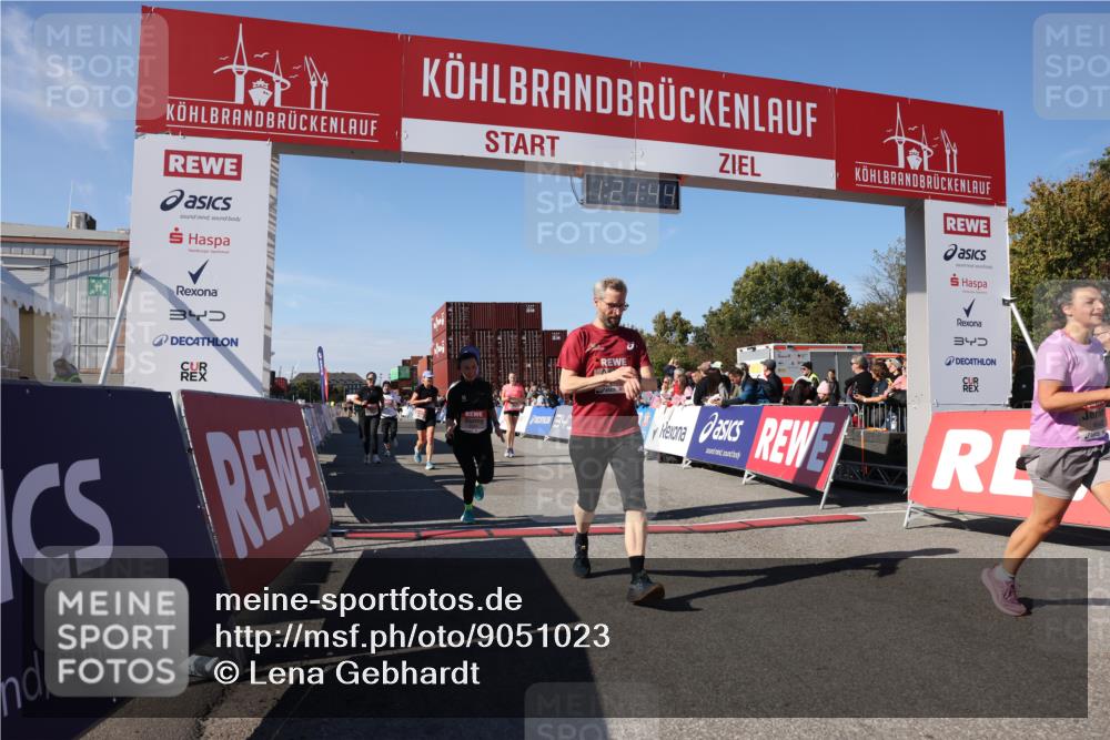 03.10.2025 - Köhlbrandbrückenlauf Lena Gebhardt http://msf.ph/oto/9051023 03.10.2025 13:21:45 Ziel 4064, 4067, 4139, 4519, 4843, 4913, 4979, 5329, 5345, 5894, 5895, 5901, 5981, 6532, 6662 meine-sportfotos.de