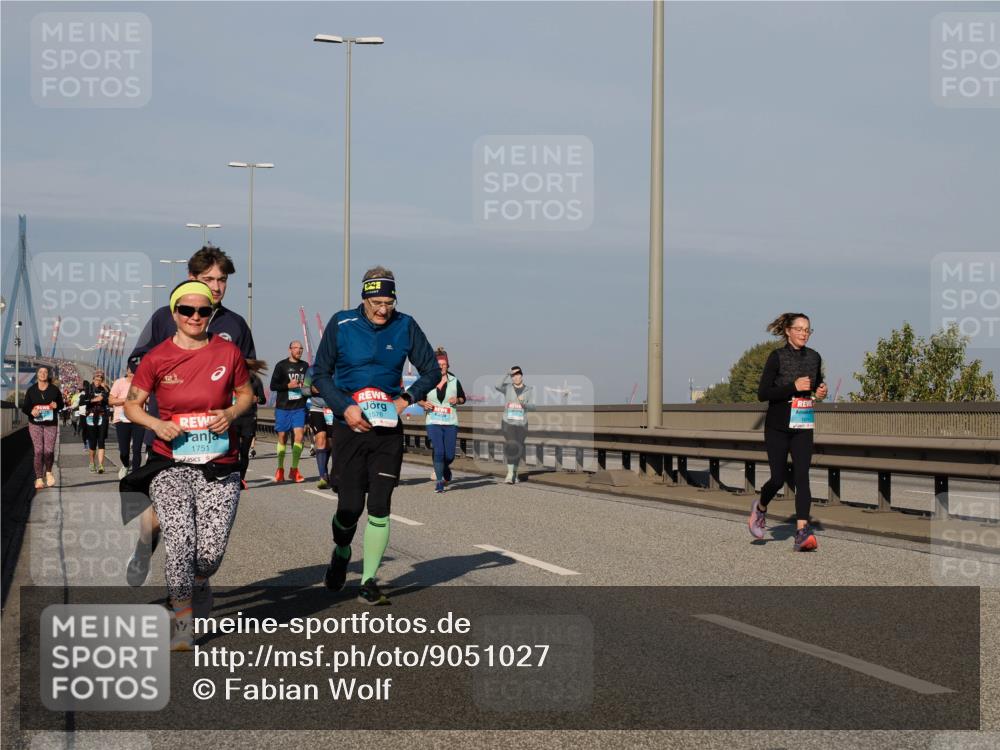 03.10.2025 - Köhlbrandbrückenlauf Fabian Wolf http://msf.ph/oto/9051027 03.10.2025 10:01:35 Position 3 1751, 1576 meine-sportfotos.de