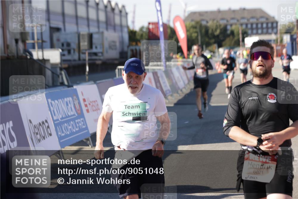 03.10.2025 - Köhlbrandbrückenlauf Jannik Wohlers http://msf.ph/oto/9051048 03.10.2025 13:08:22 Ziel 4307, 4409, 4768, 5243, 5804, 5994, 6021, 6369, 6569 meine-sportfotos.de