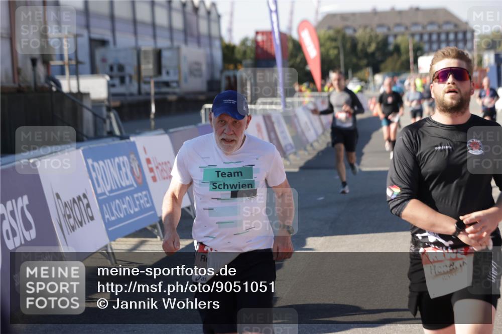 03.10.2025 - Köhlbrandbrückenlauf Jannik Wohlers http://msf.ph/oto/9051051 03.10.2025 13:08:22 Ziel 4307, 4409, 4768, 5243, 5804, 5994, 6021, 6369, 6569 meine-sportfotos.de