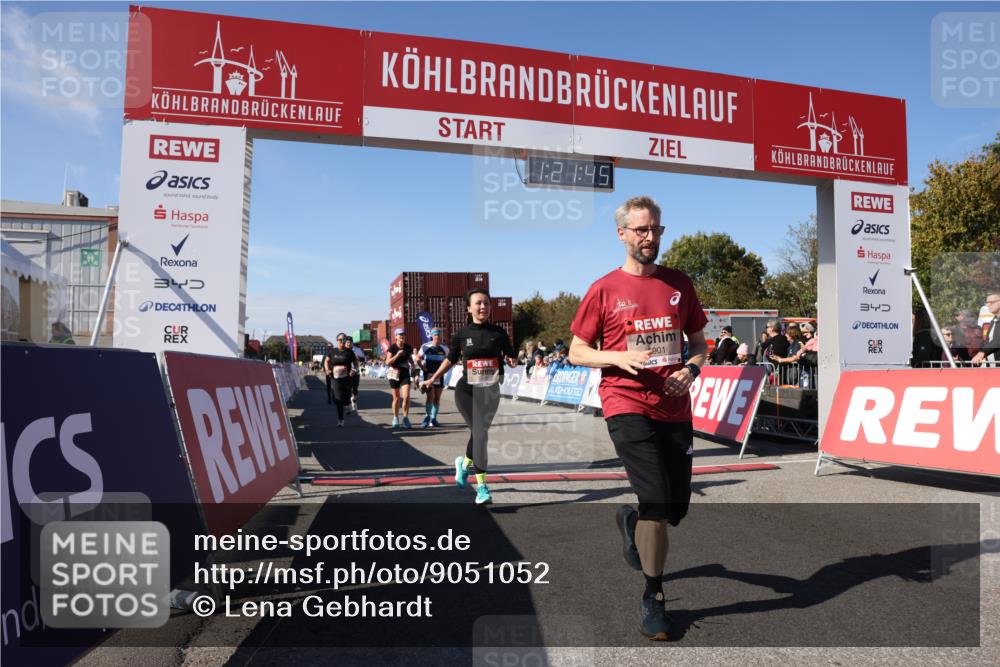 03.10.2025 - Köhlbrandbrückenlauf Lena Gebhardt http://msf.ph/oto/9051052 03.10.2025 13:21:45 Ziel 4064, 4067, 4139, 4519, 4843, 4913, 4979, 5329, 5345, 5894, 5895, 5901, 5981, 6532, 6662 meine-sportfotos.de