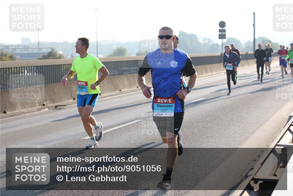 03.10.2025 - Köhlbrandbrückenlauf Lena Gebhardt http://msf.ph/oto/9051056 03.10.2025 09:14:32 Position 1 0, 3712, 2937 meine-sportfotos.de