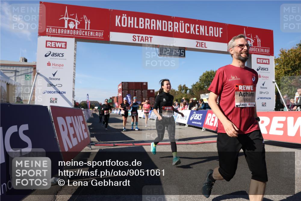 03.10.2025 - Köhlbrandbrückenlauf Lena Gebhardt http://msf.ph/oto/9051061 03.10.2025 13:21:46 Ziel 4064, 4067, 4139, 4519, 4843, 4913, 4979, 5329, 5345, 5894, 5895, 5901, 5981, 6532, 6662 meine-sportfotos.de
