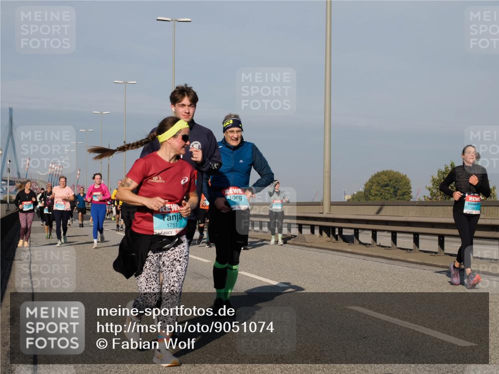 03.10.2025 - Köhlbrandbrückenlauf Fabian Wolf http://msf.ph/oto/9051074 03.10.2025 10:01:36 Position 3 1751, 1576 meine-sportfotos.de