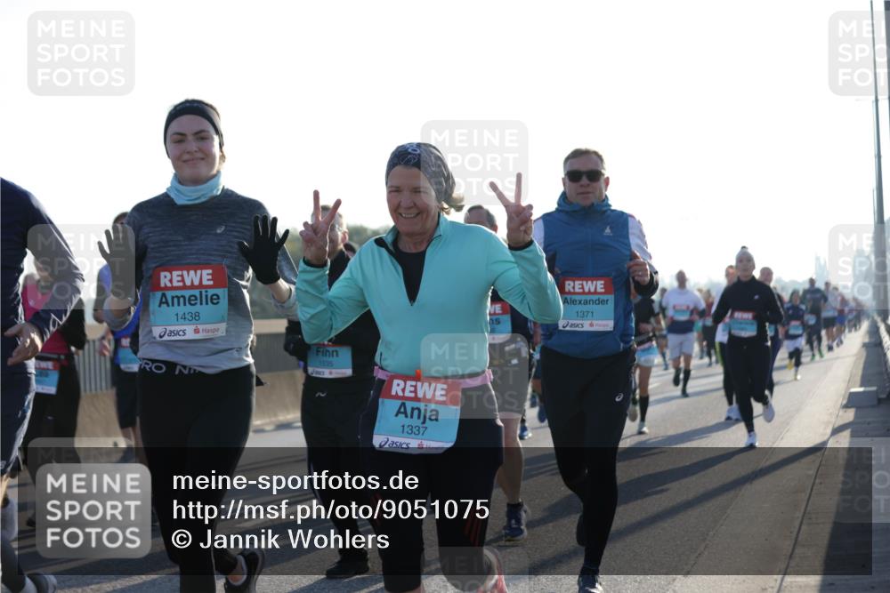 03.10.2025 - Köhlbrandbrückenlauf Jannik Wohlers http://msf.ph/oto/9051075 03.10.2025 09:18:59 Position 3 1438, 1535, 1337, 1371 meine-sportfotos.de