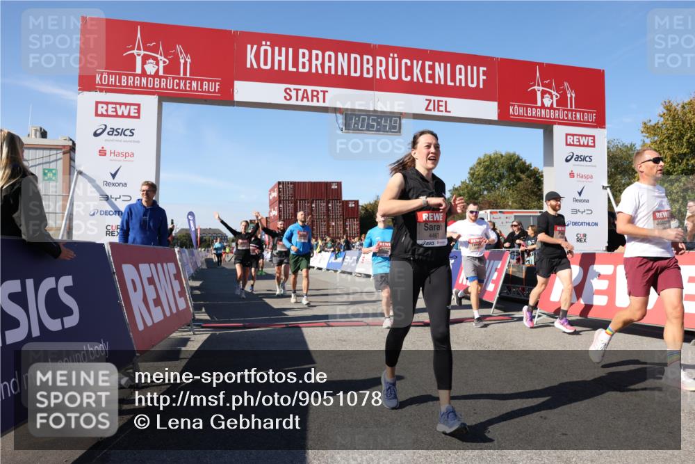 03.10.2025 - Köhlbrandbrückenlauf Lena Gebhardt http://msf.ph/oto/9051078 03.10.2025 13:05:50 Ziel 4066, 4133, 4290, 4296, 4332, 4335, 4336, 4413, 4467, 4564, 4599, 4643, 5676, 5764, 5964, 6214, 6533, 6631, 6642, 6720, 6786, 6787 meine-sportfotos.de