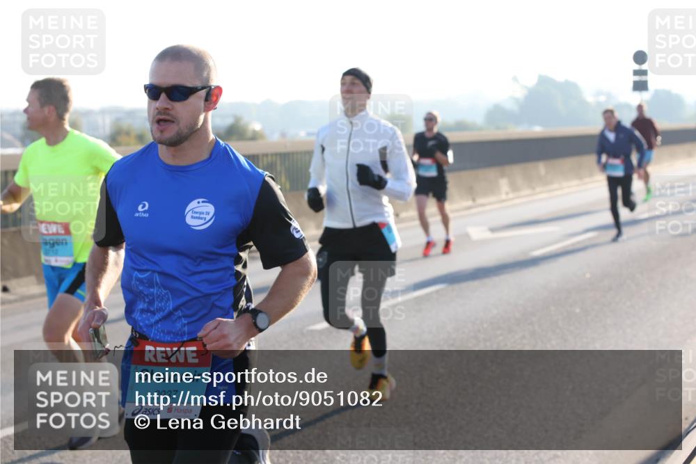 03.10.2025 - Köhlbrandbrückenlauf Lena Gebhardt http://msf.ph/oto/9051082 03.10.2025 09:14:33 Position 1 3712, 2937 meine-sportfotos.de